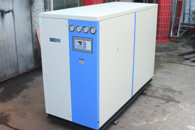 用戶購(gòu)買(mǎi)水冷箱式冷水機(jī)怎么選擇供貨商？